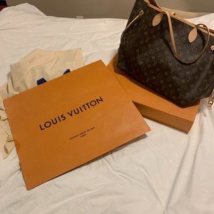 Louis Vuitton Neverfull GM tote
